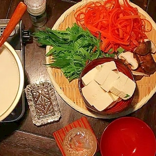 豆腐と野菜の豆乳なべ